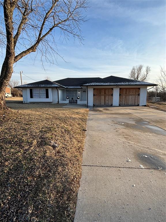 2461 E Rock Creek Rd Property Photo