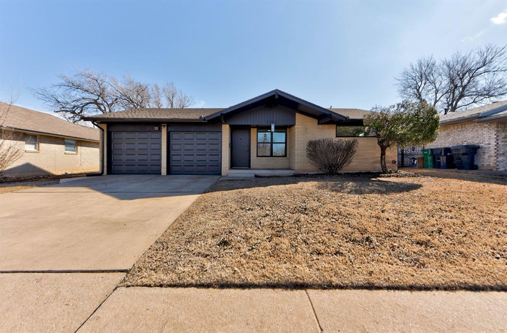 8900 S Villa Place Property Photo