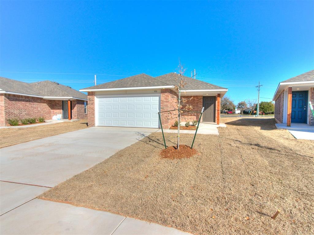 920 Hudson Road Property Photo