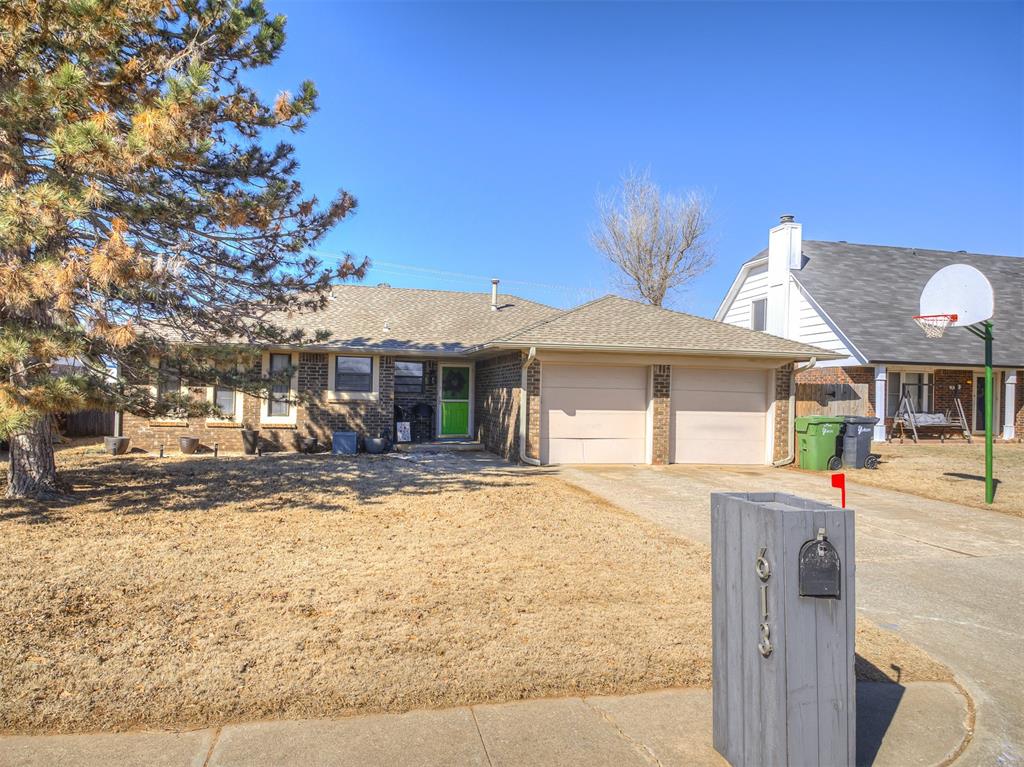 613 Crown Drive Property Photo