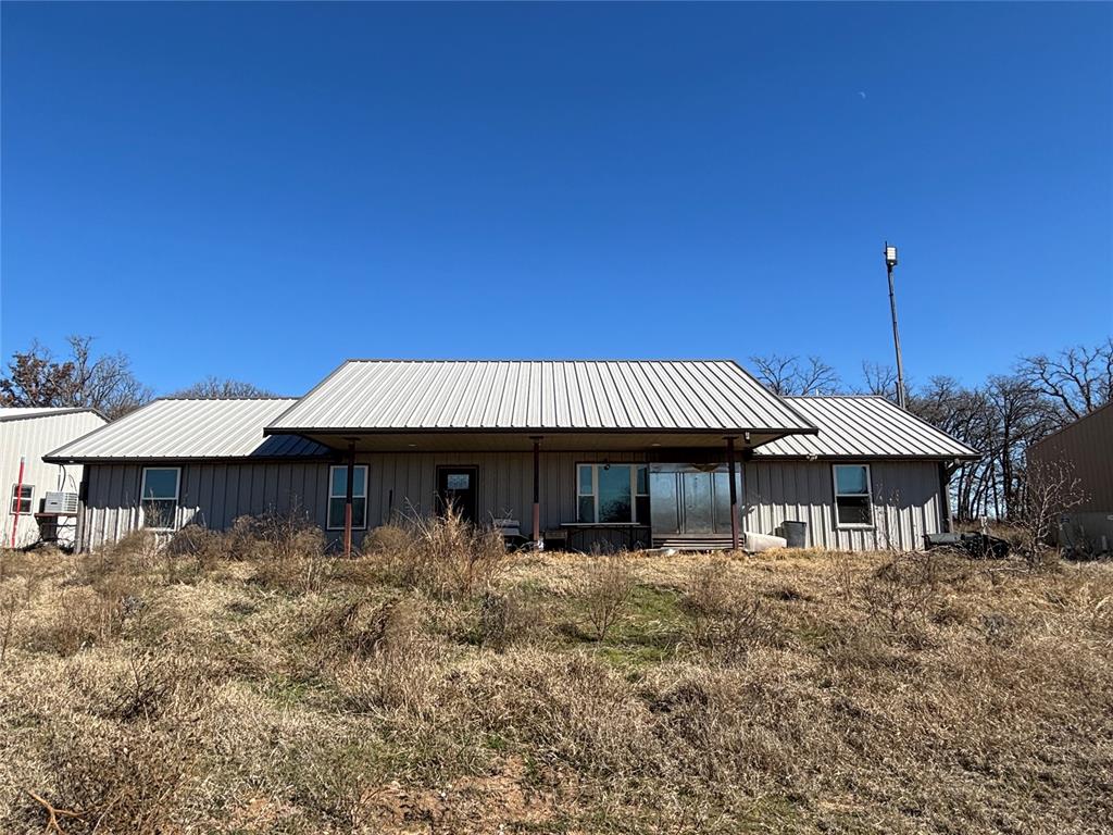 24377 E County Road 1700 Property Photo 4