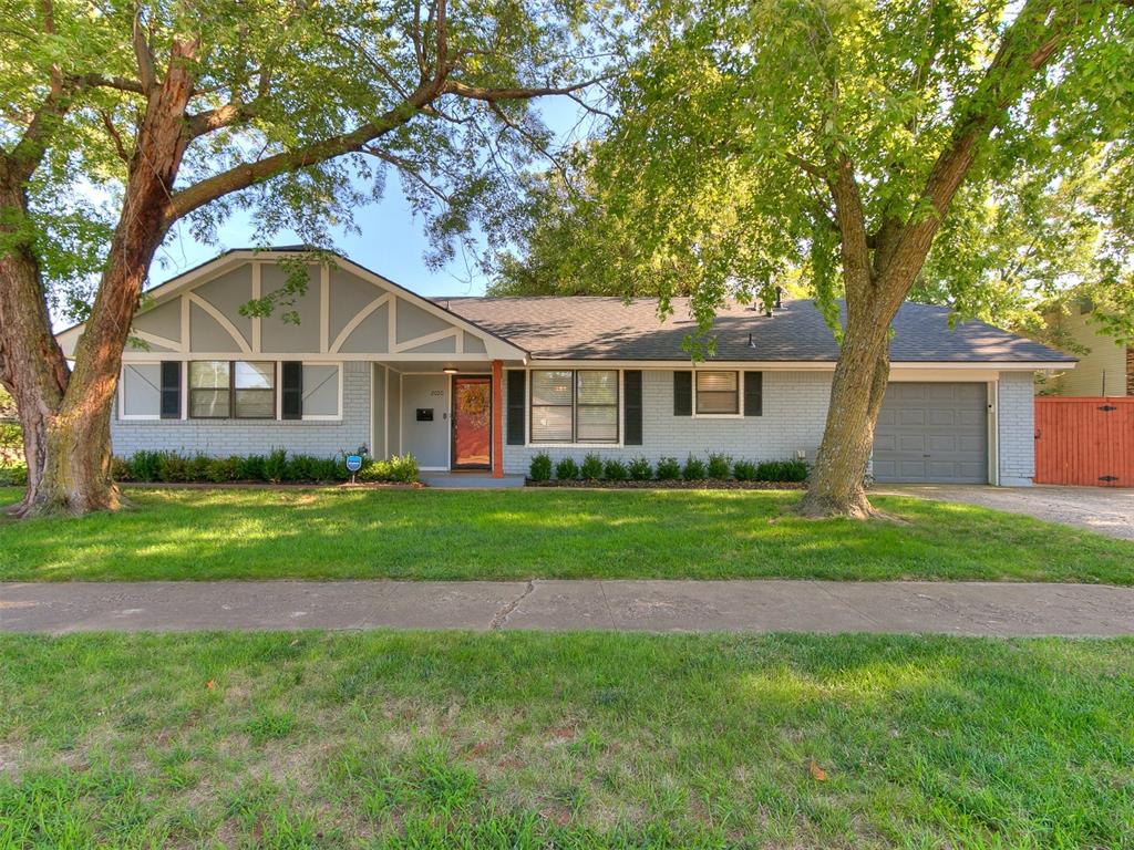 2020 W Brooks Street Property Photo