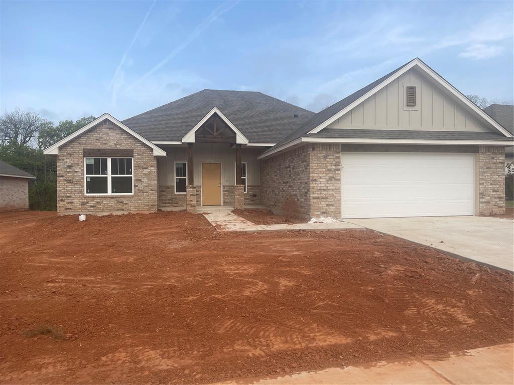 2409 Creekview Drive Property Photo