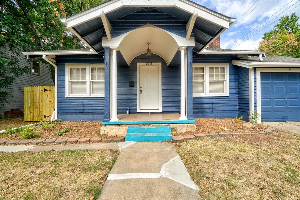 3711 N Military Avenue Property Photo