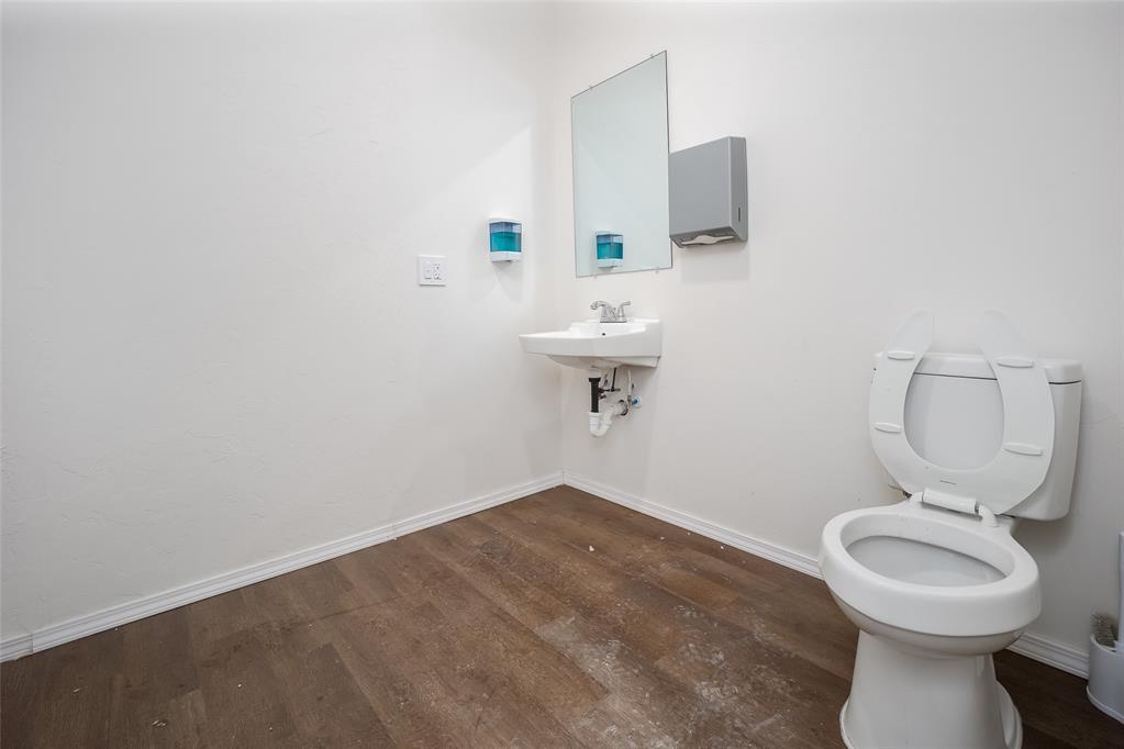 220 Chisholm Trail Way 202 Property Photo 7
