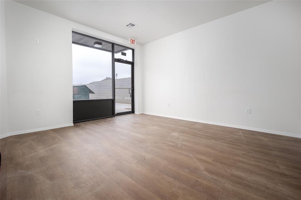 220 Chisholm Trail Way 204 Property Photo 5