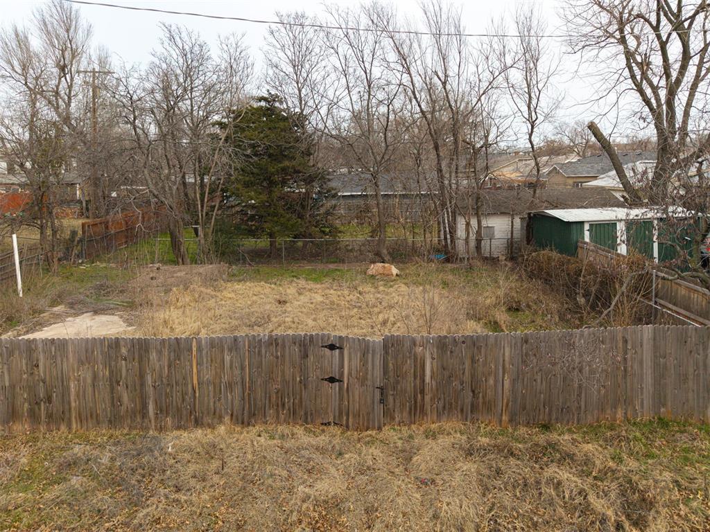 3208 N Indiana Avenue Property Photo 1