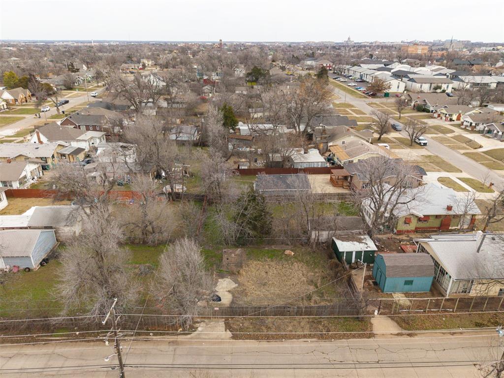 3208 N Indiana Avenue Property Photo 3