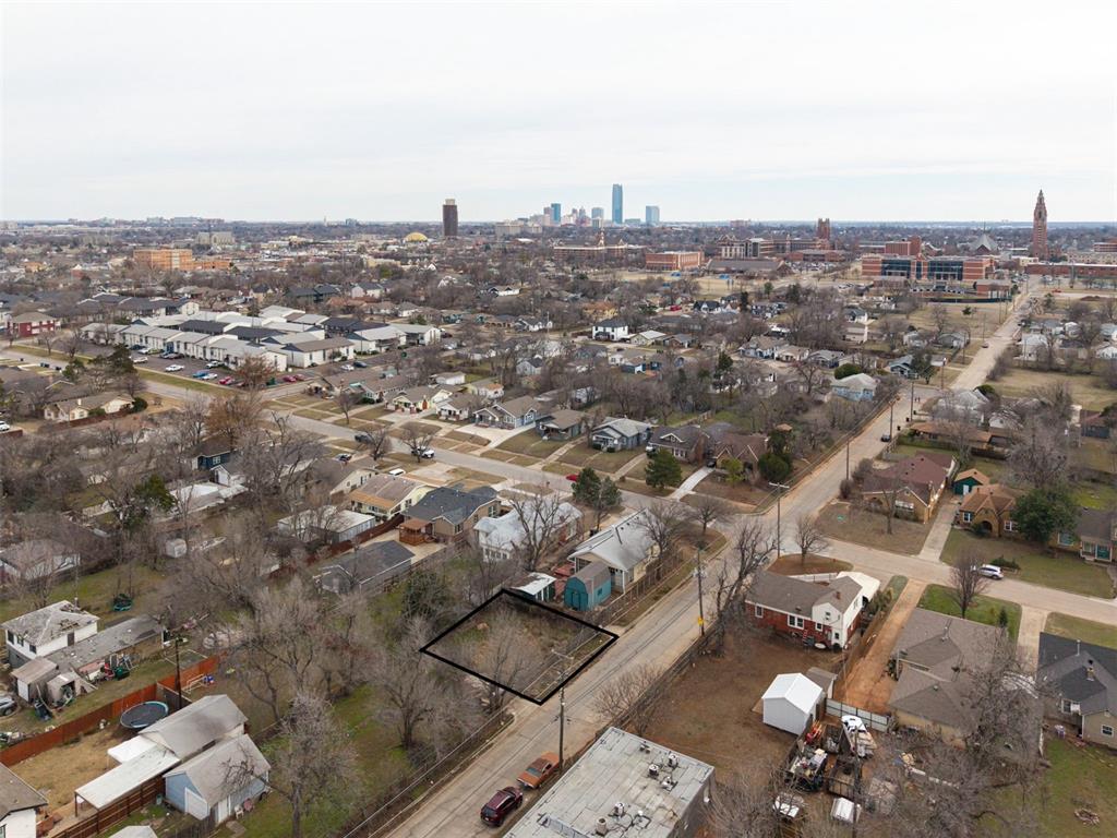 3208 N Indiana Avenue Property Photo 8