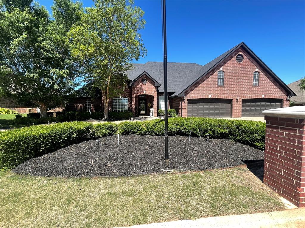 2210 Lakewood Drive Property Photo