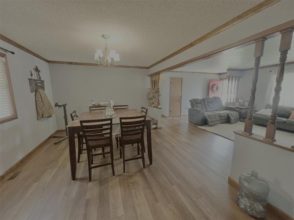 707 S Third Street Property Photo 9