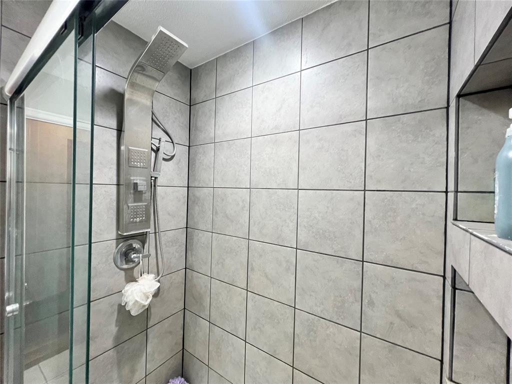 707 S Third Street Property Photo 17