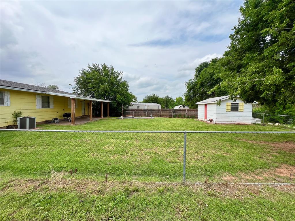 707 S Third Street Property Photo 25
