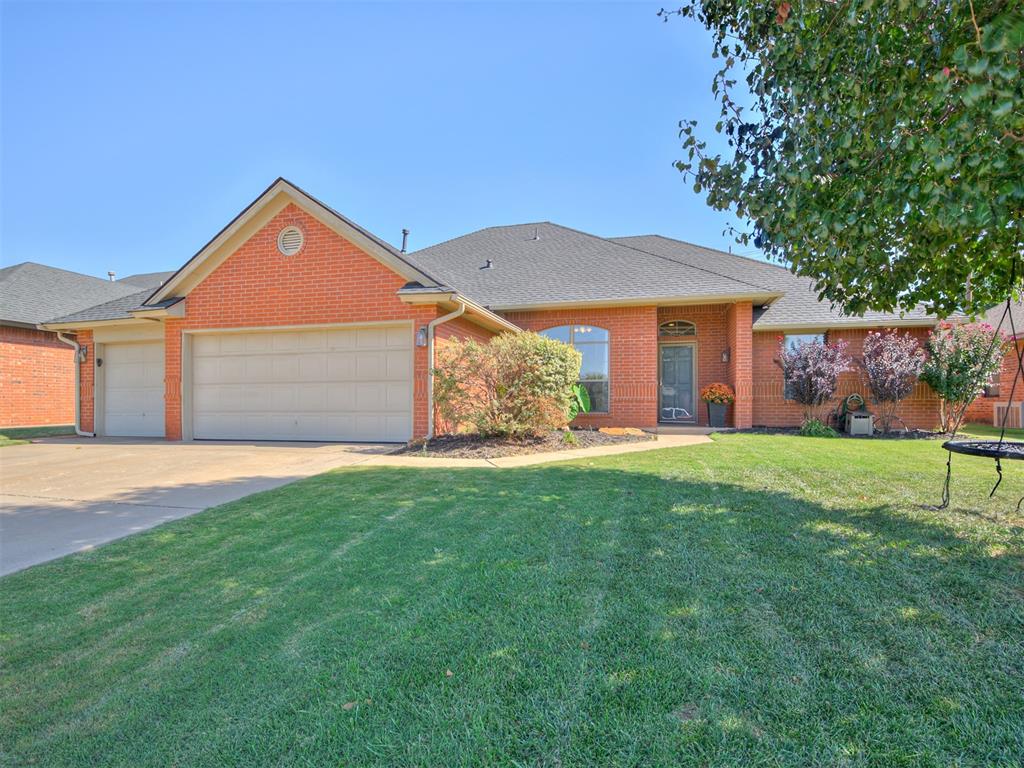 665 Crescent Circle Property Photo
