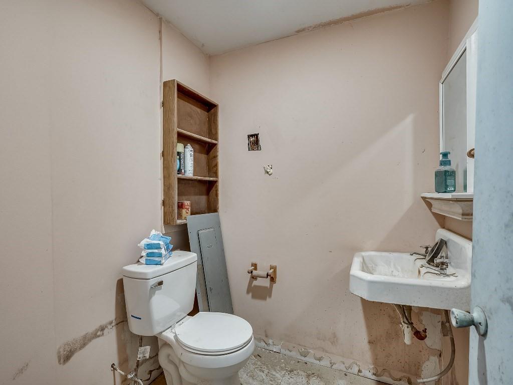127 N Minnesota Avenue Property Photo 31