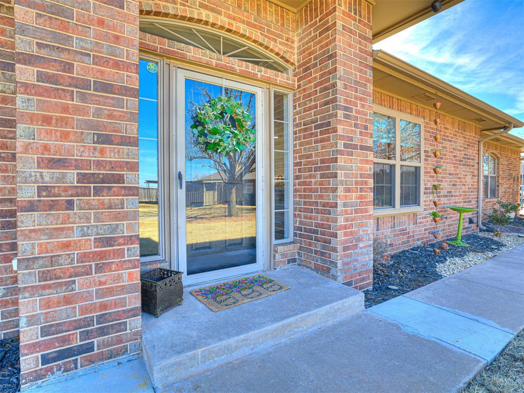 16136 Vintage Court Property Photo 1