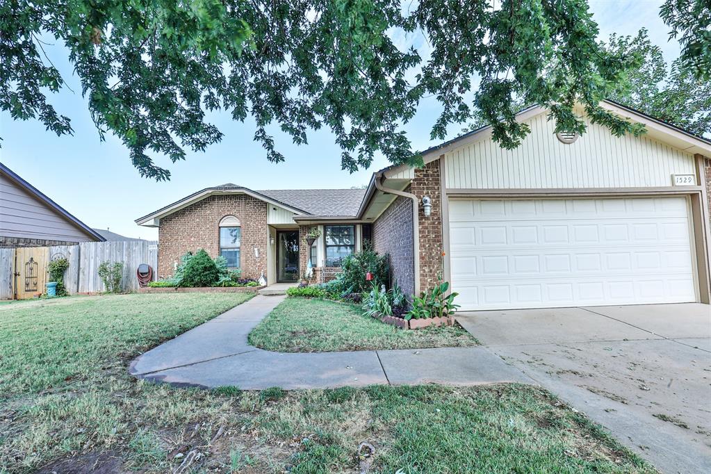 1529 Aspen Drive Property Photo