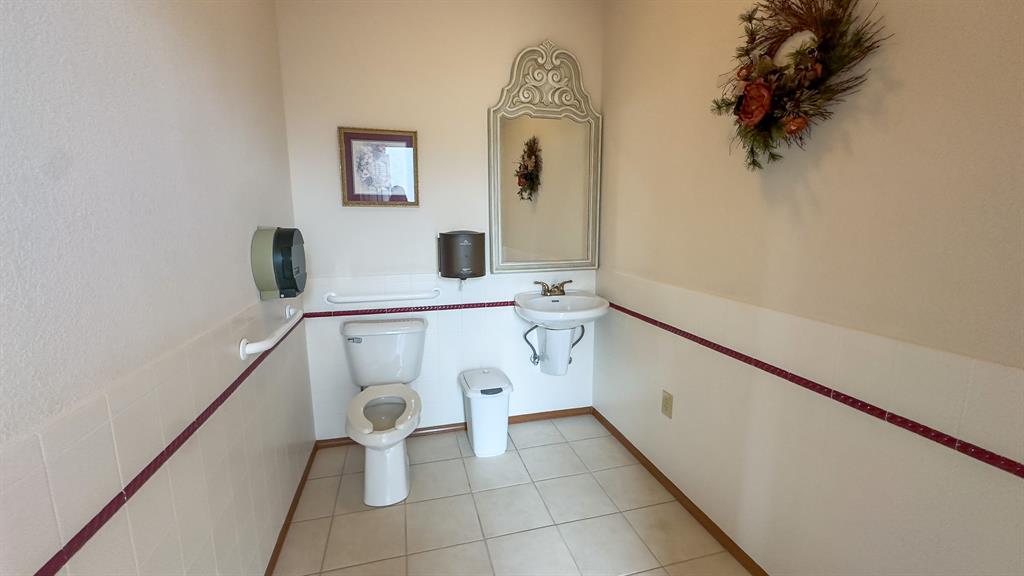 907 N Oklahoma Street Property Photo 21