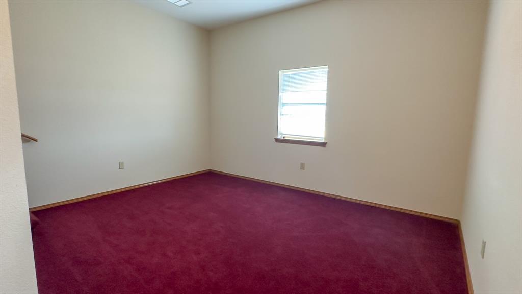 907 N Oklahoma Street Property Photo 28