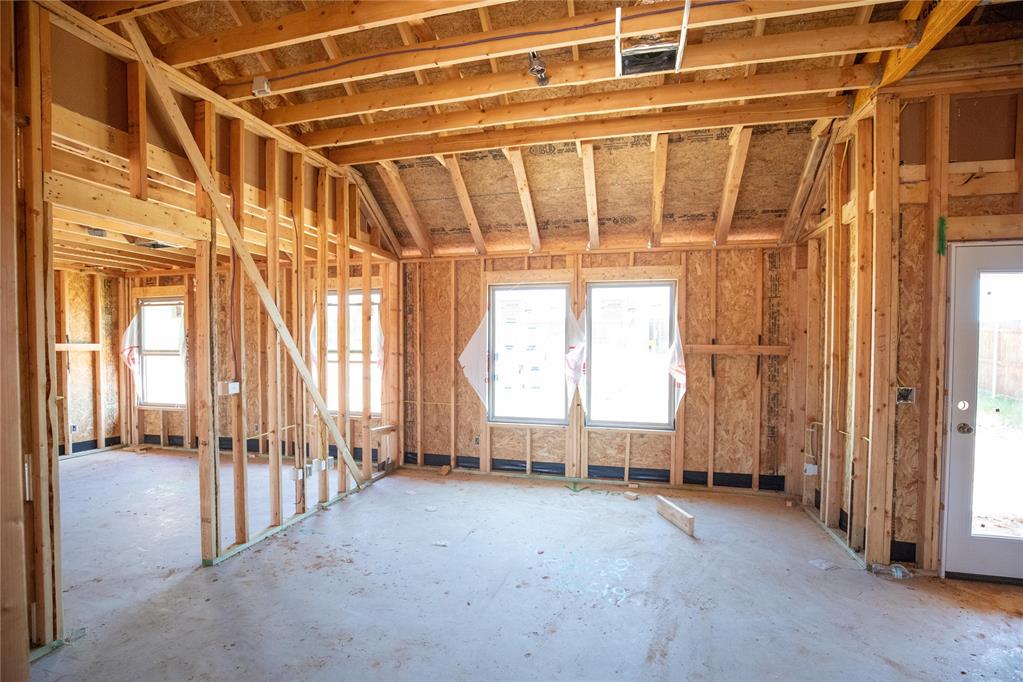 13045 NE 9th Street Property Photo 1