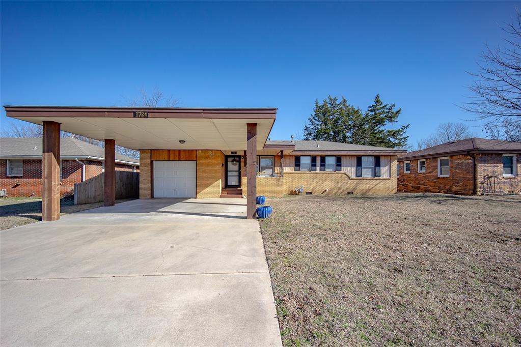 1724 S Walnut Street Property Photo