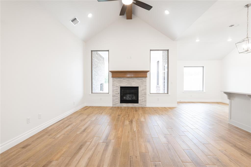 8225 Mountain Oak Drive Property Photo 1