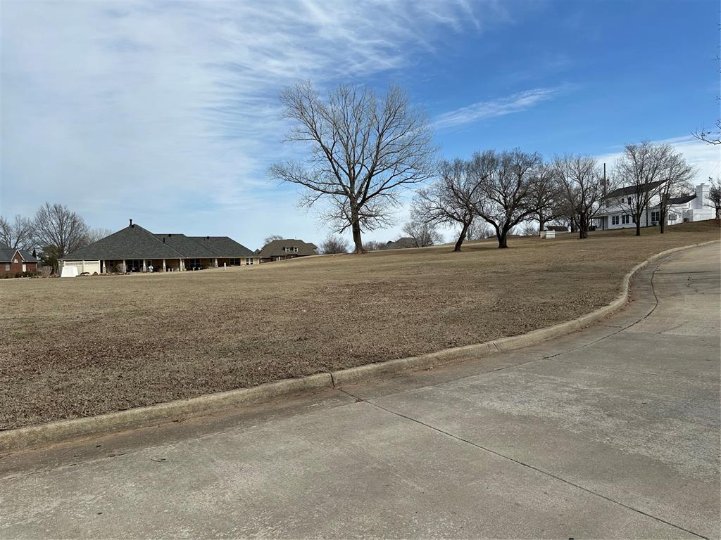 1 Country Club Road Property Photo