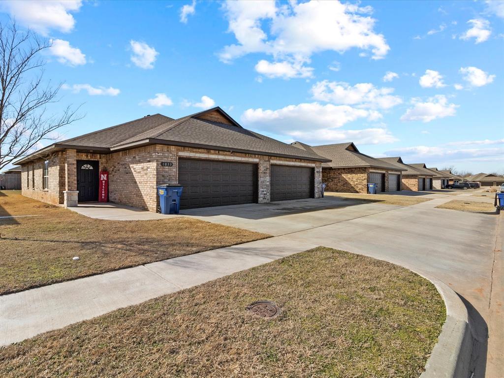1835 Cypress Lane Property Photo 4