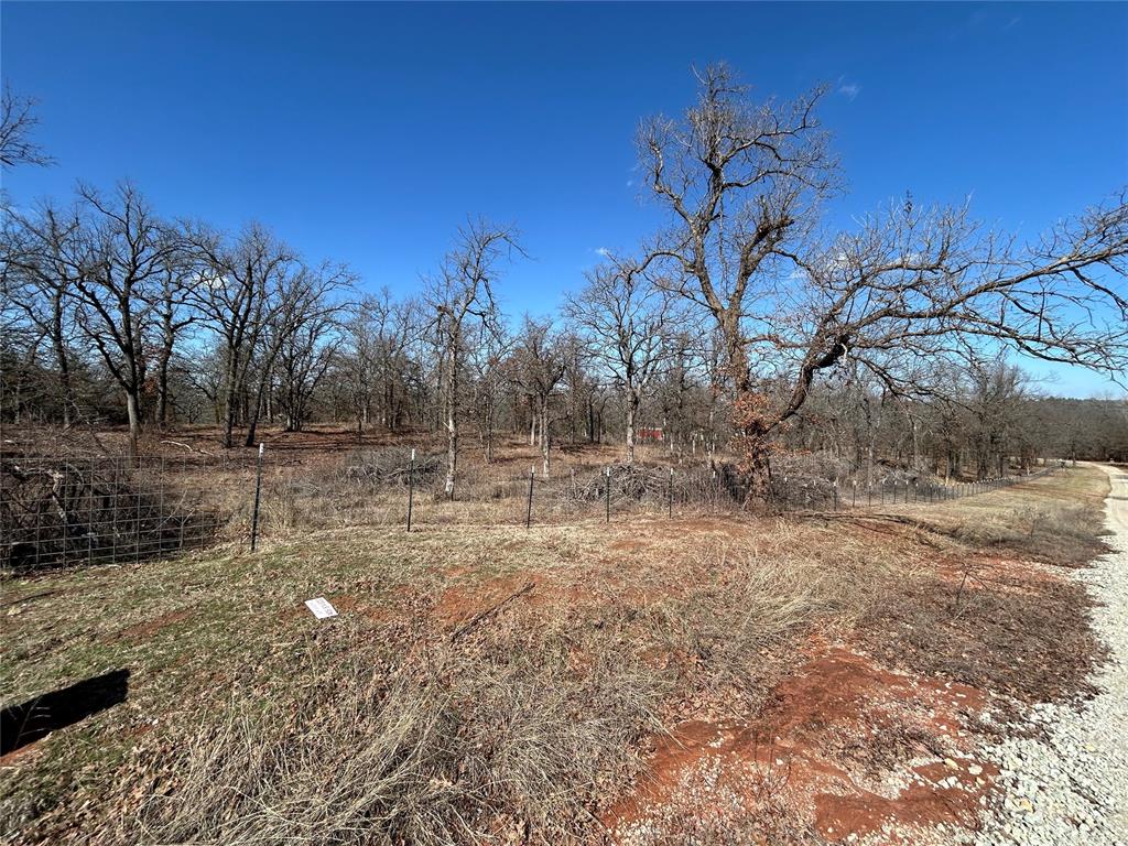 16005 Oakside Drive Property Photo 4