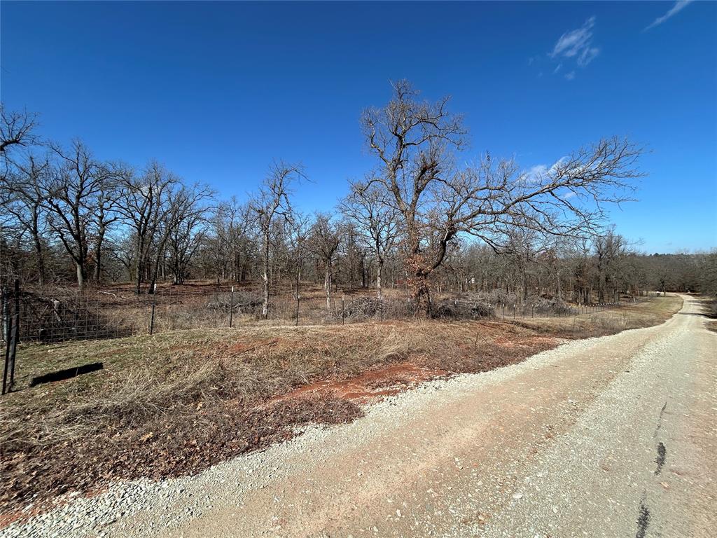 16005 Oakside Drive Property Photo 11