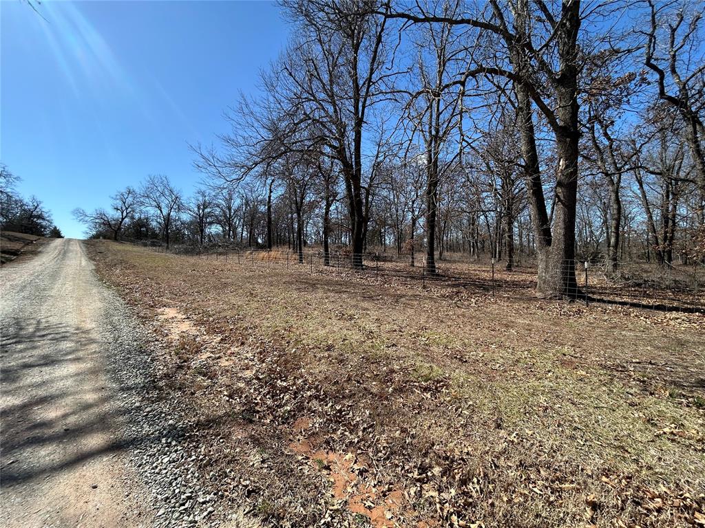 16005 Oakside Drive Property Photo 12