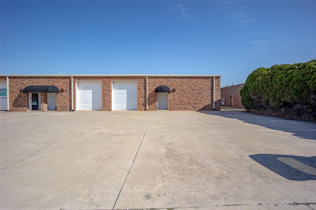 3221 Bart Conner Drive H Property Photo 2