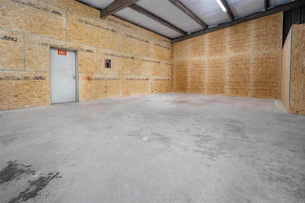 3221 Bart Conner Drive H Property Photo 10