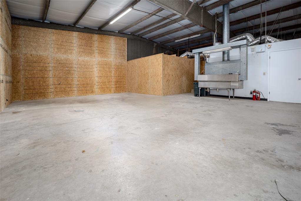 3221 Bart Conner Drive H Property Photo 11