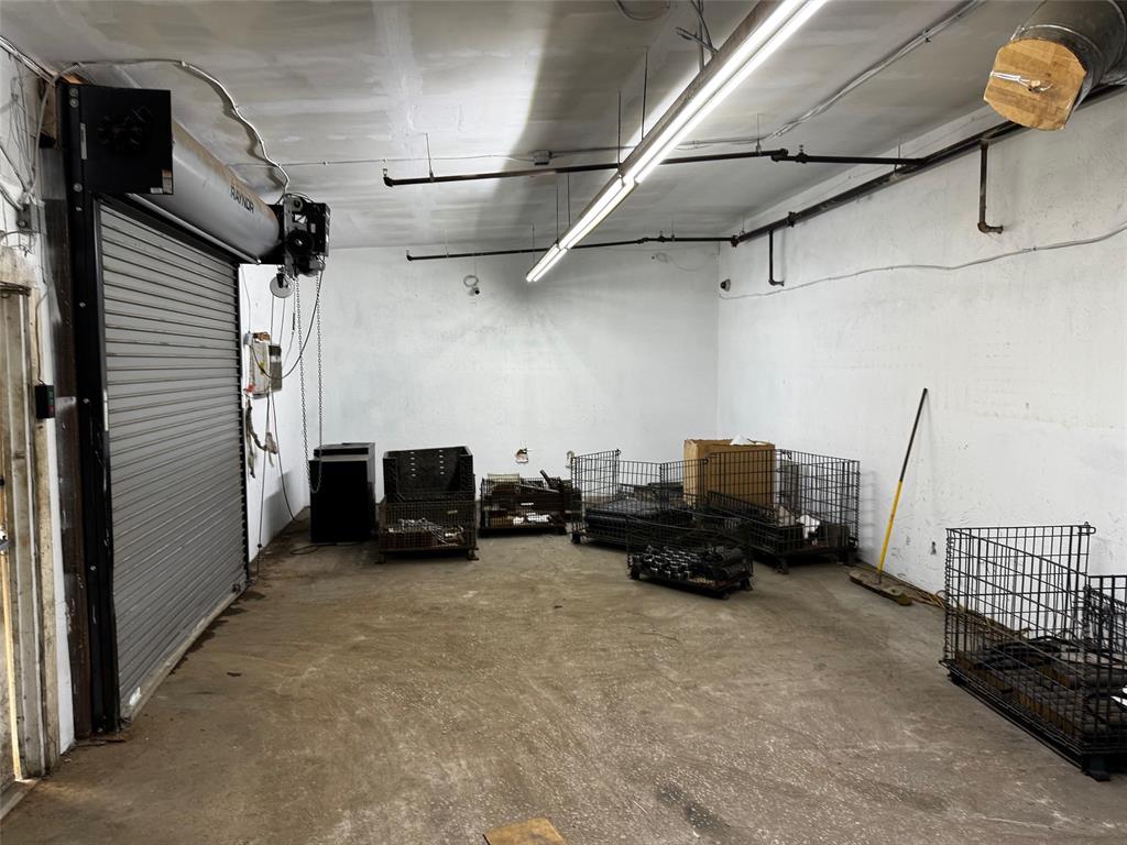7801 N Harrison Avenue Property Photo 11