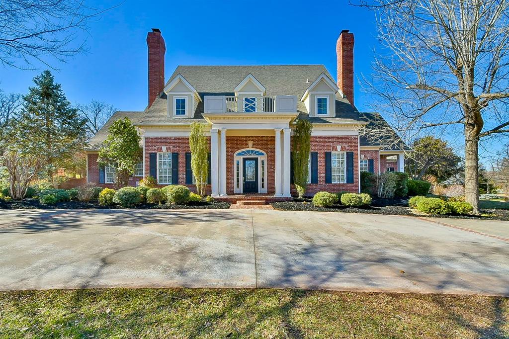 2711 Chaumont Property Photo