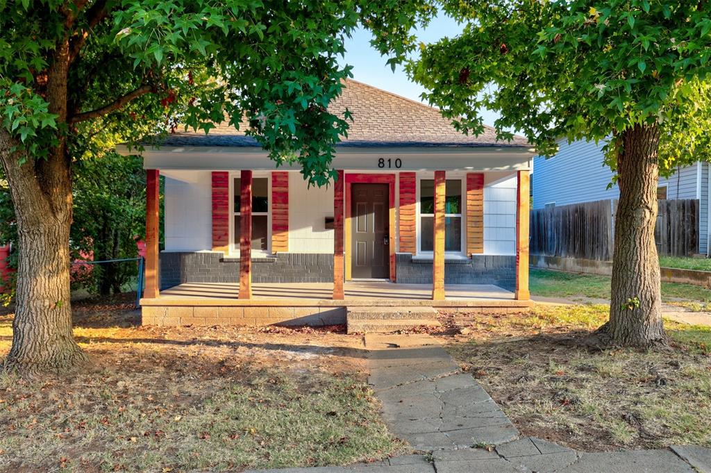 810 W London Street Property Photo