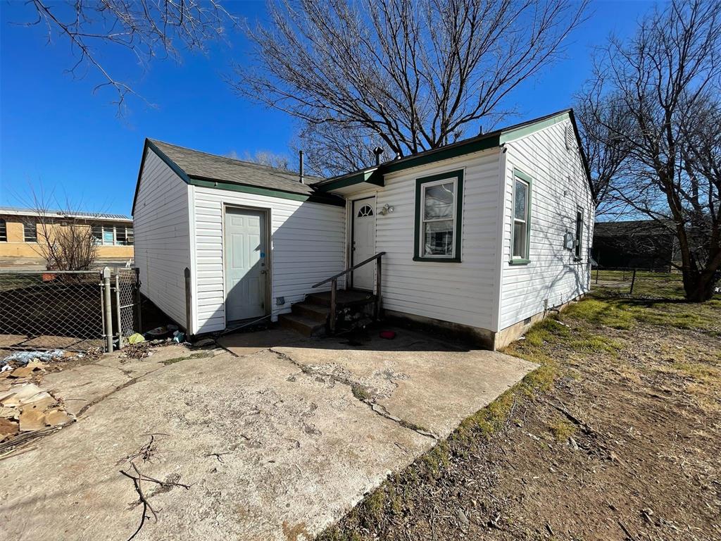 1706 Nw Taft Avenue Property Photo