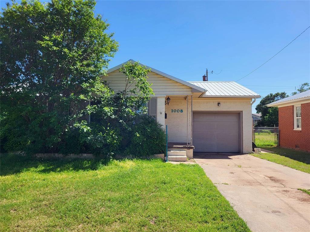 1008 Loyadell Street Property Photo