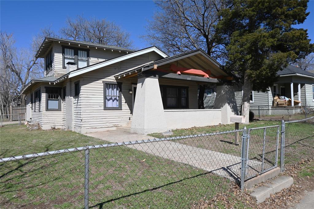 1221 Nw 12th Street Property Photo