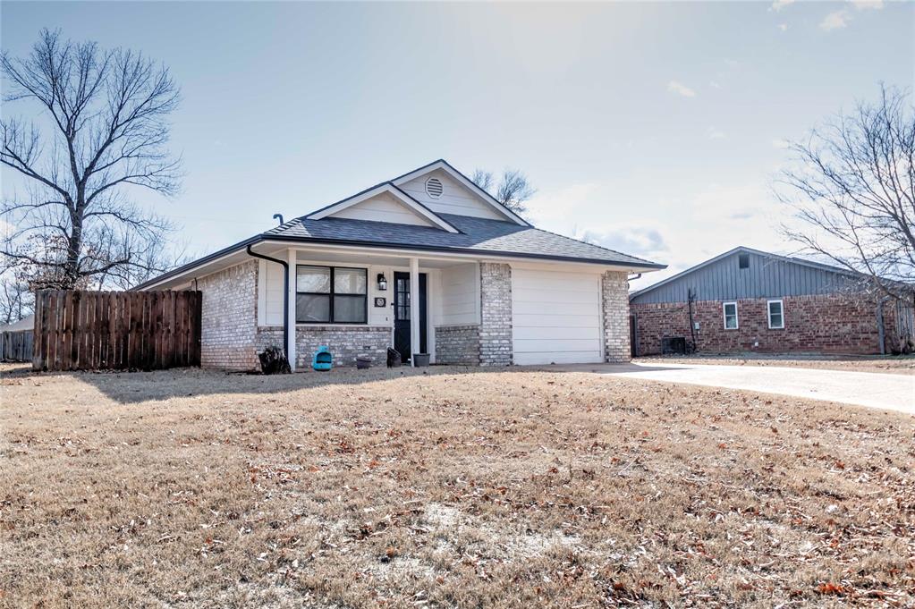 909 W Hoyt Street Property Photo
