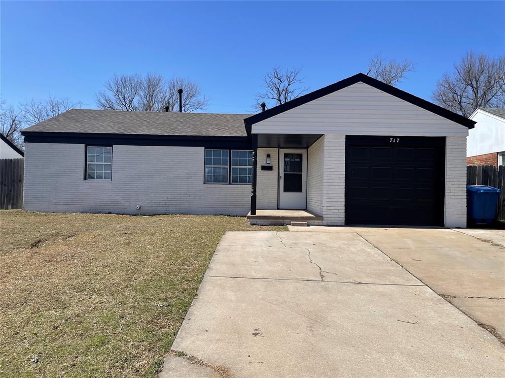 717 S Midwest Boulevard Property Photo