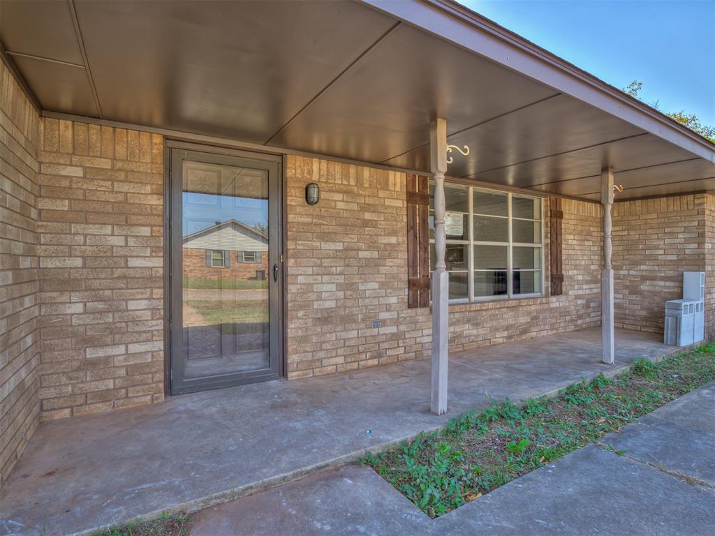 938 Louise Terrace Property Photo