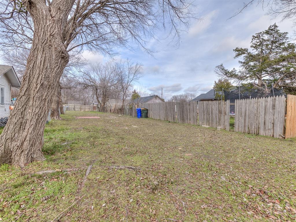 109 W Johnson Street Property Photo