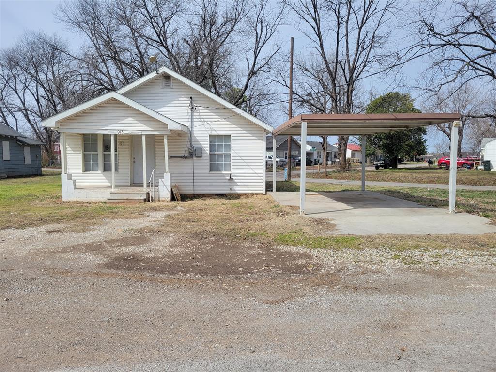 913 E Wagner Street Property Photo