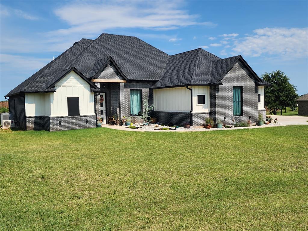 26784 Stirrup Court Property Photo