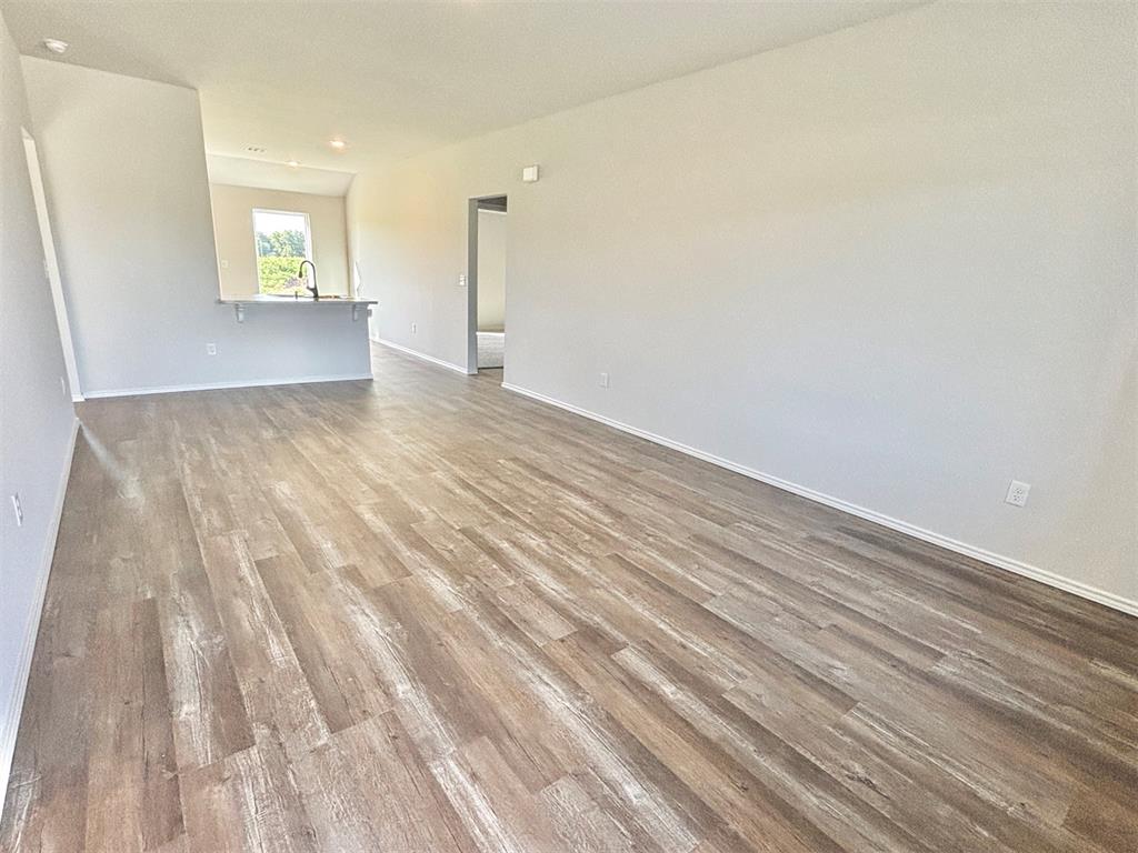 43067 Wagon Trail Property Photo 2