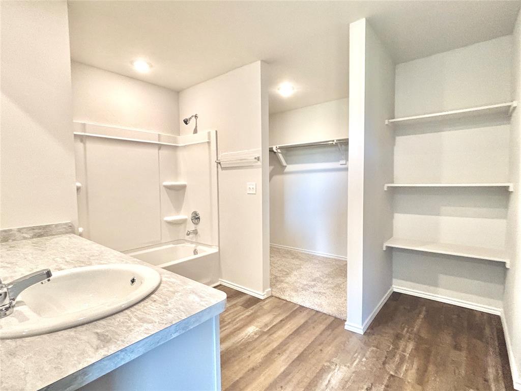 43067 Wagon Trail Property Photo 6