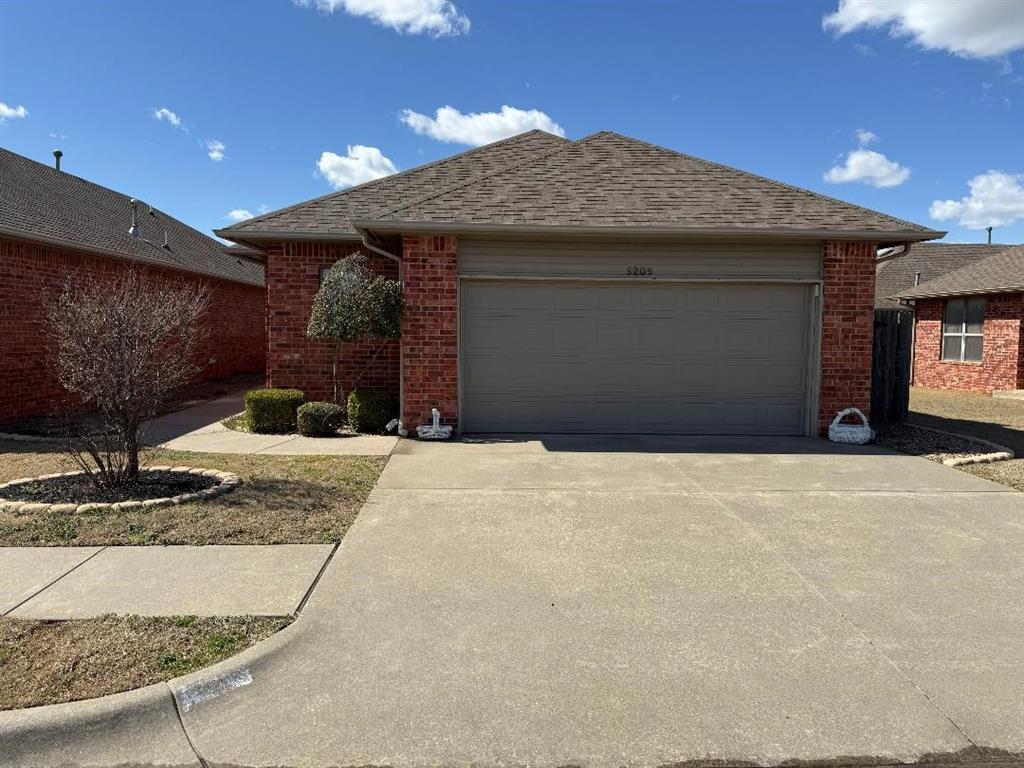 9209 Roadrunner Avenue Property Photo