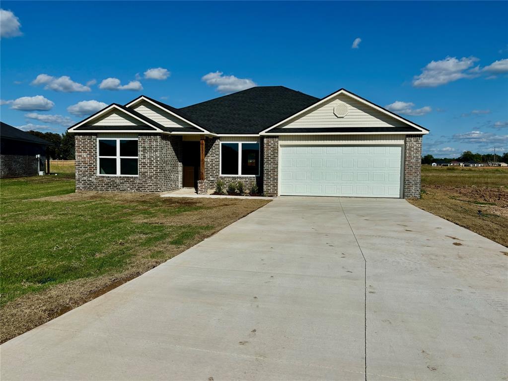 43099 Wagon Trail Property Photo